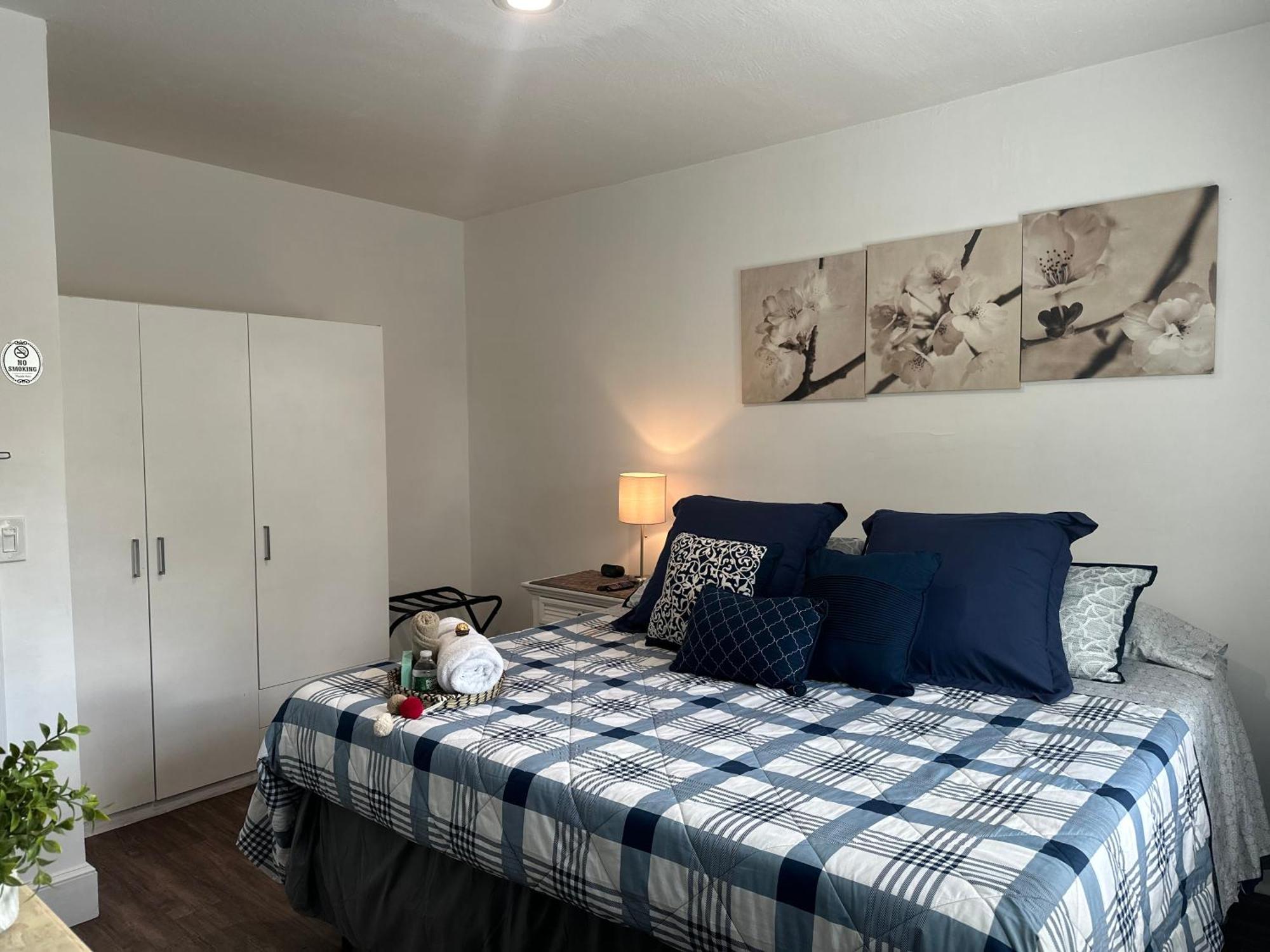 Cozy Private Bedrooms Kitchen Wifi Englewood Exterior photo
